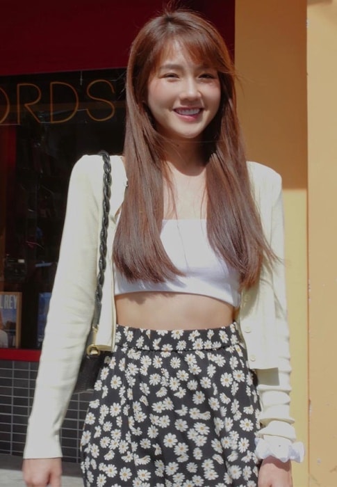 Kieu-Trinh-Xiu-ยิ้มแฉ่ง