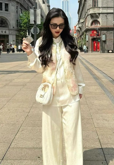 Lucie-ชิว Lucie-ชิว