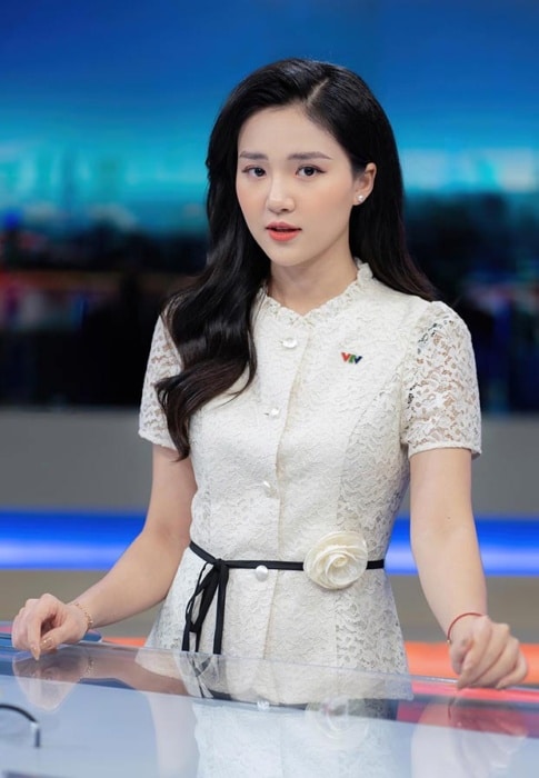 Lucie-นักข่าว Lucie-นักข่าว