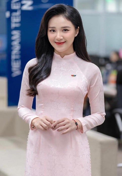 Lucie-นักข่าวสวยเกิน Lucie-นักข่าวสวยเกิน