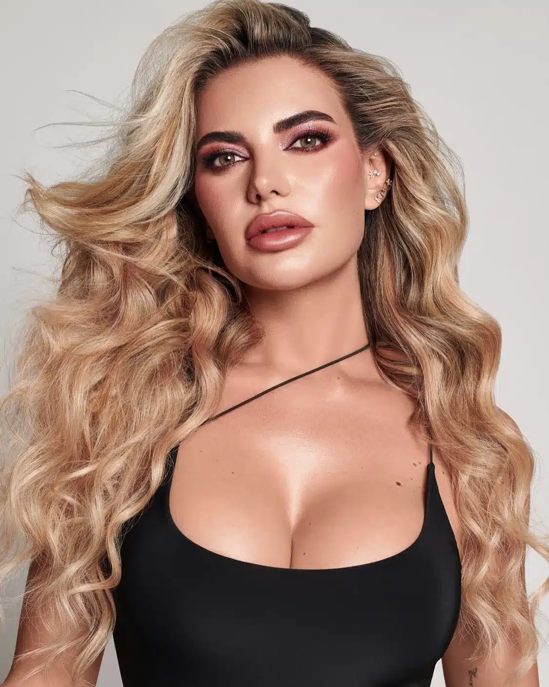 Megan-Barton-Hanson (31)